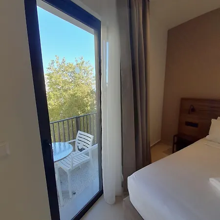Elite Centre 3* עיר רודוס