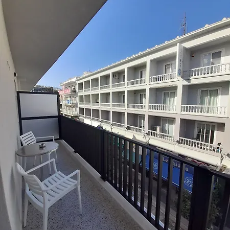 Elite Centre מלון 3*