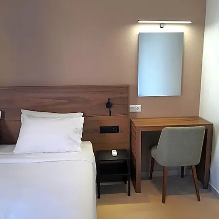 Hotel Elite Centre 3*