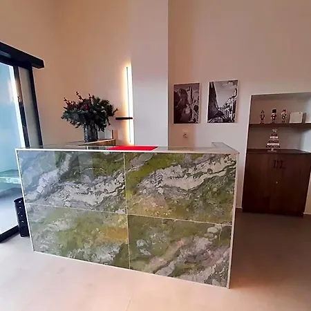 Elite Centre Hotel 3*