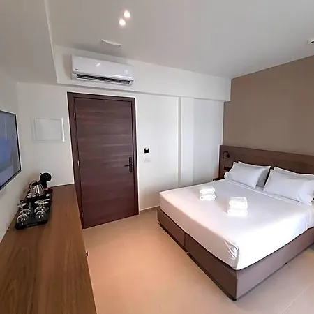 Elite Centre Hotel 3*