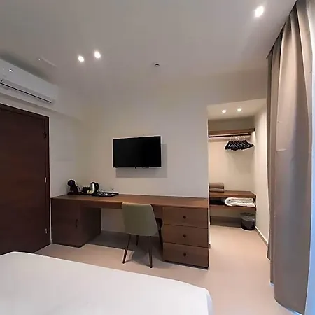 Elite Centre Hotel 3*