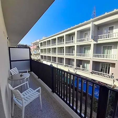 Elite Centre Hotel 3*
