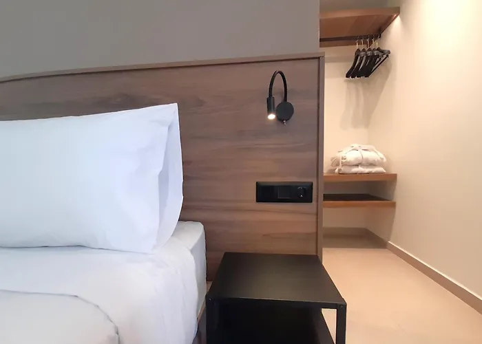 Elite Centre Hotel 3*