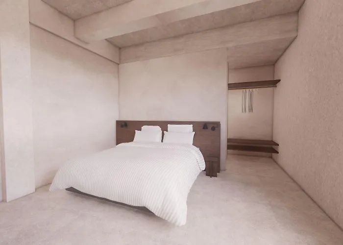 מלון Elite Centre 3*