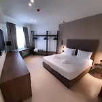 Elite Centre Hotel 3*